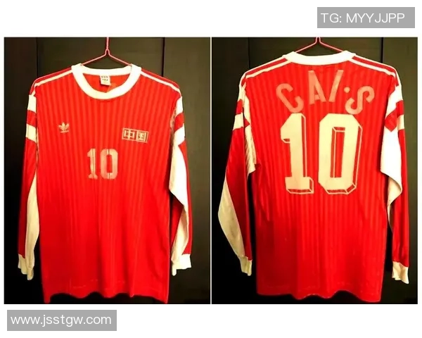 盘点足坛传奇球星与经典球衣号码背后的故事与荣耀